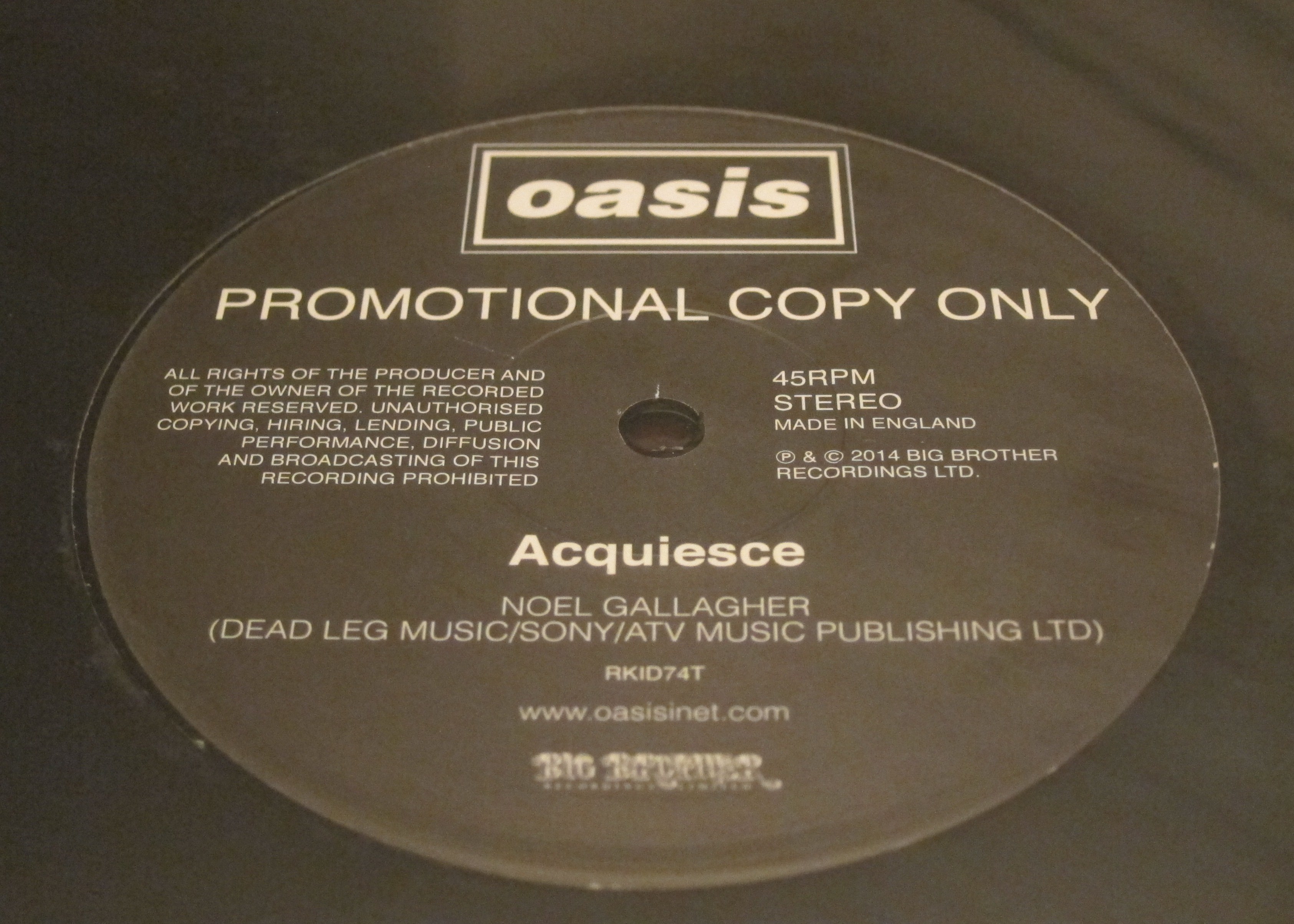 Oasis HMV Acquiesce promo – Every record tells a story
