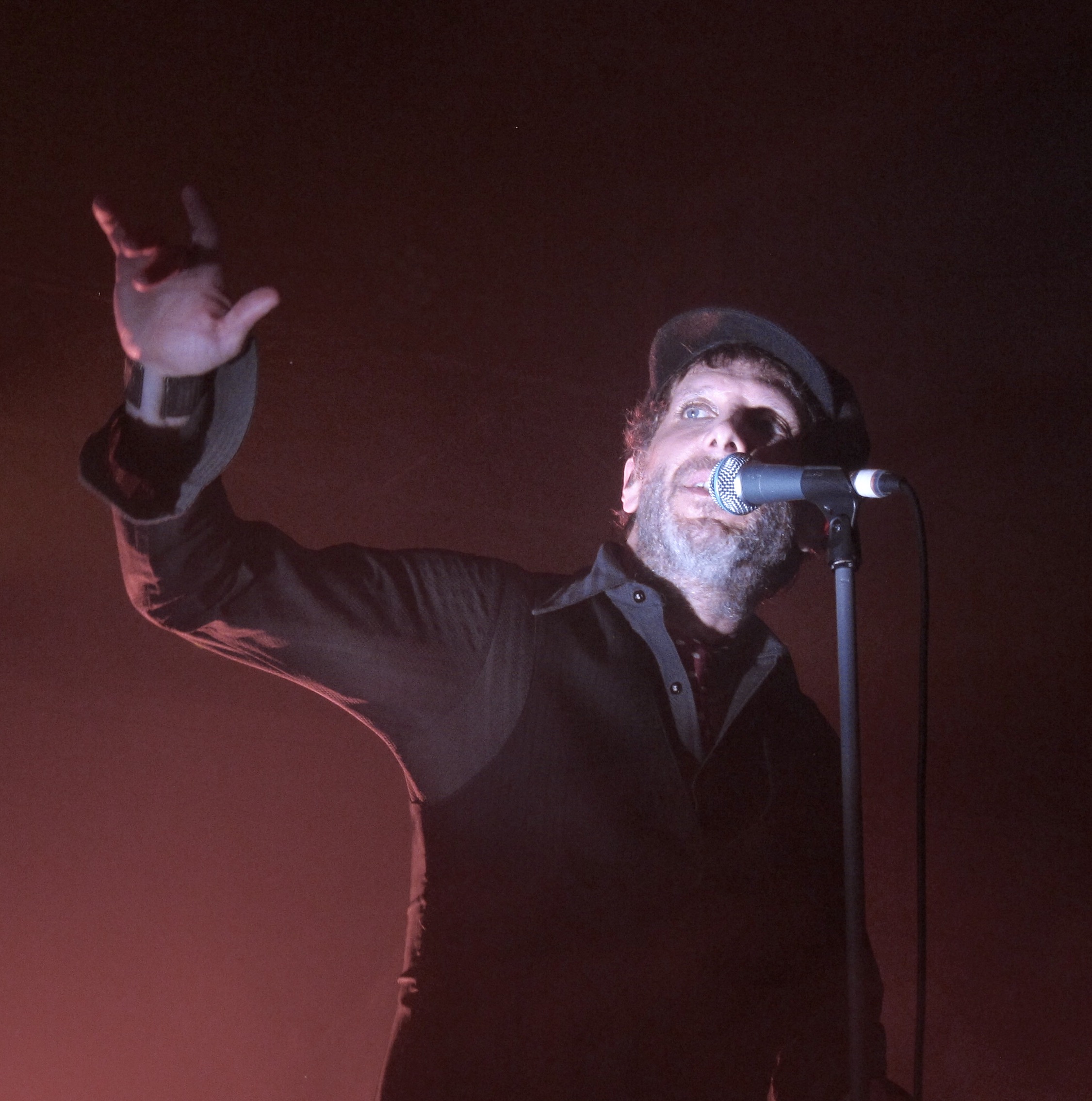 Jonathan Donahue of Mercury Rev at The Oval Space 2015 15