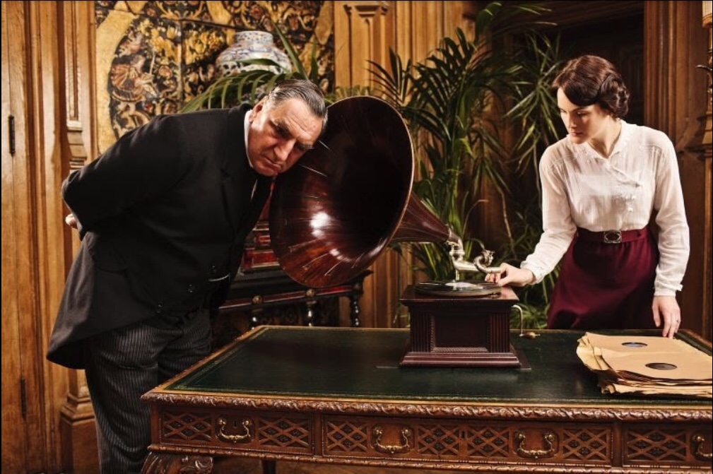 Take The Test in Modern Record Collecting Etiquette: How To Conduct Yourself In A Record&nbsp;Shop.